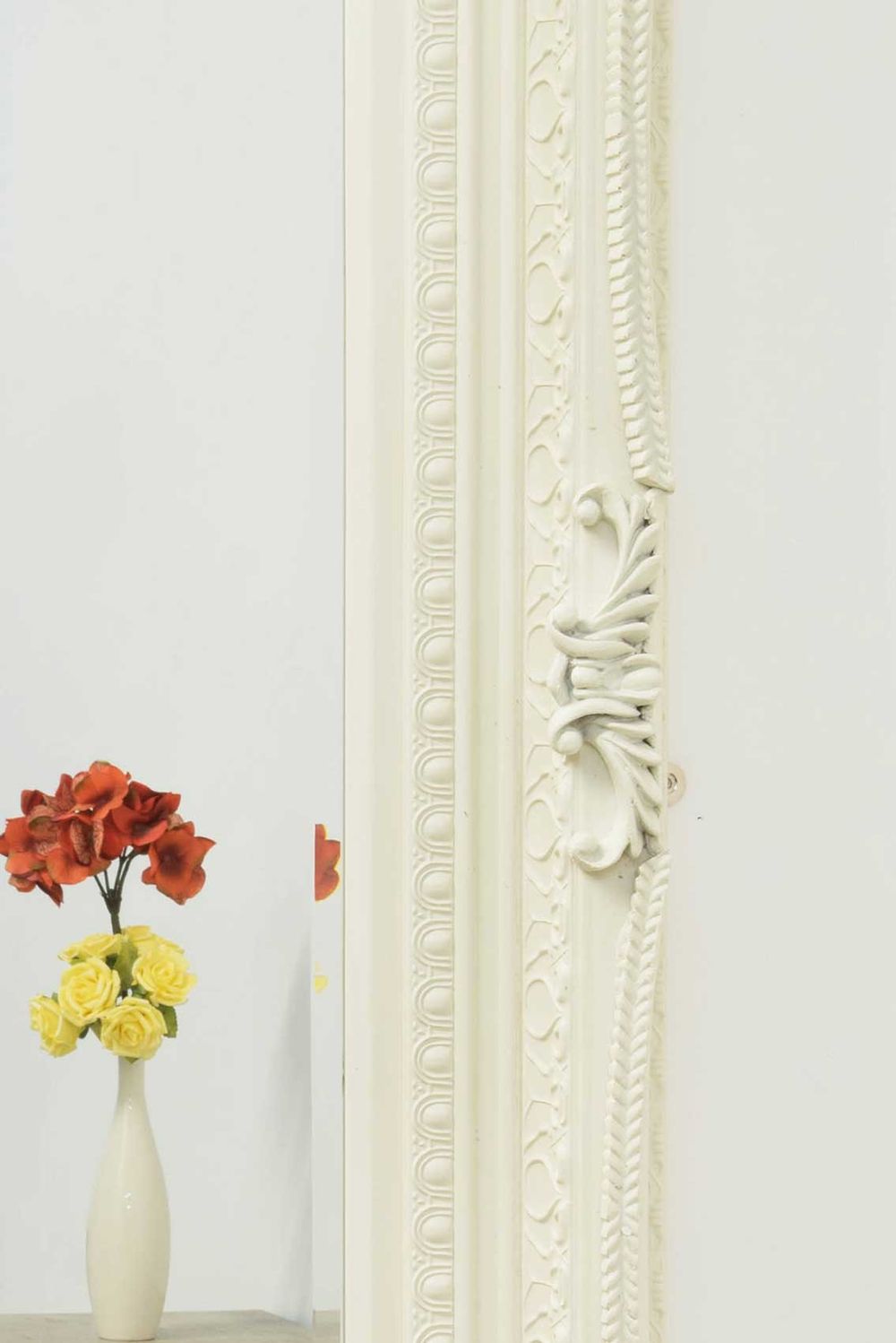 Elegant Carved Louis Wall Mirror ? Timeless Beauty for Every Space